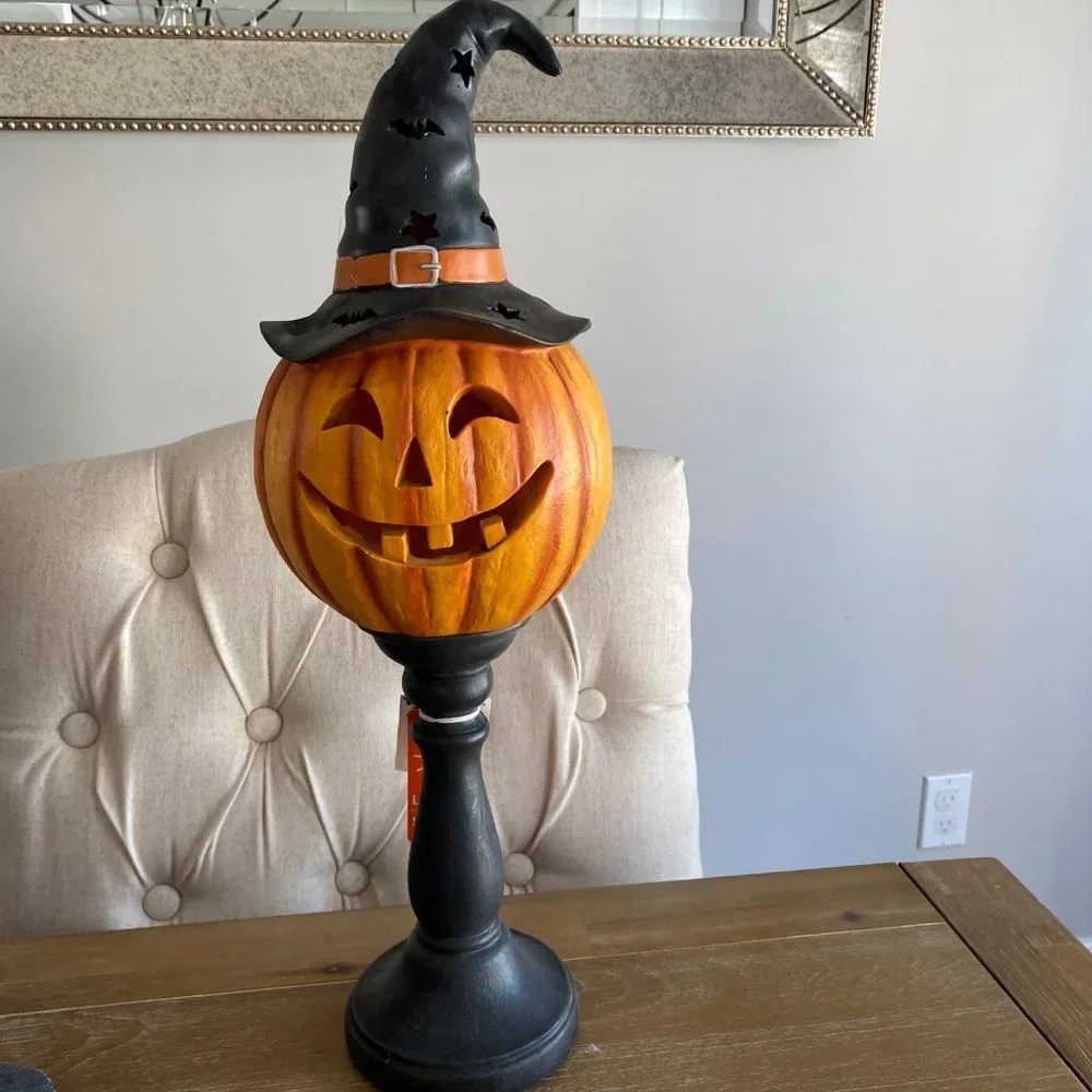 Pumpkin-Head Jack-O-Lantern LED Pedestal Lamp 20